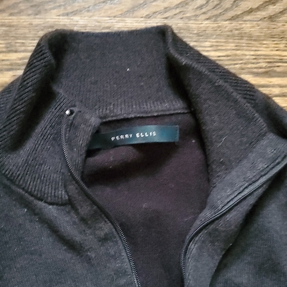 Perry Ellis 1/4 zip black gray large - Picture 1 of 3